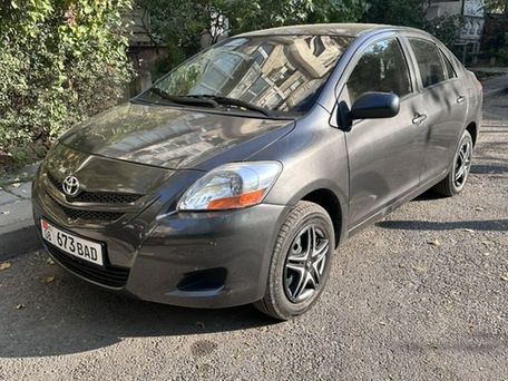 Toyota Yaris, 2009 — photo 1