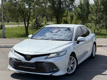 Toyota Camry, 2020 — фото 1