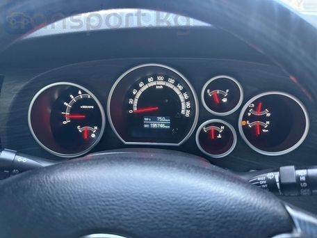 Toyota Sequoia, 2008 — photo 2