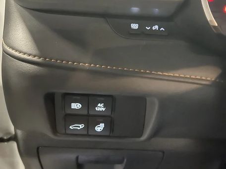 Toyota Highlander, 2023 — сүрөт 9