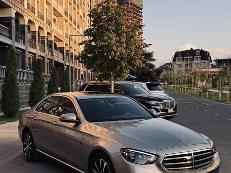 Mercedes-Benz E-Класс, 2020 — фото 2