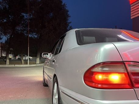 Mercedes-Benz E-Класс, 2000 — 照片 8