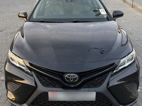 Toyota Camry, 2020 — 照片 2