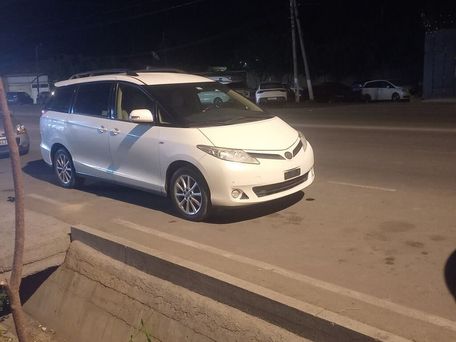 Toyota Previa, 2019 — photo 1