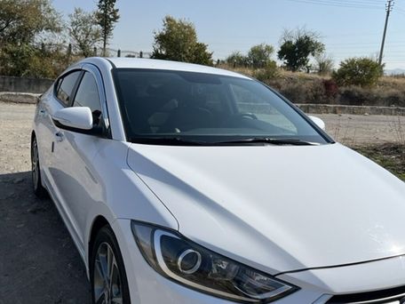 Hyundai Avante, 2018 — сүрөт 1