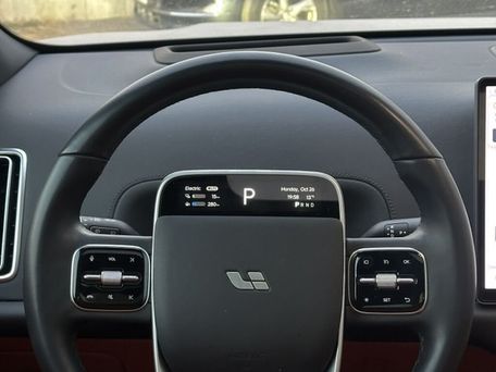 Li Auto (Lixiang) L7, 2024 — photo 10
