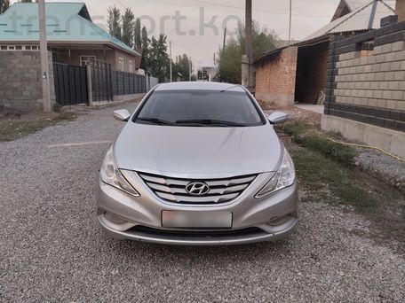 Hyundai Sonata, 2010