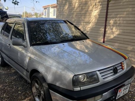 Volkswagen Vento, 1993 — 照片 10