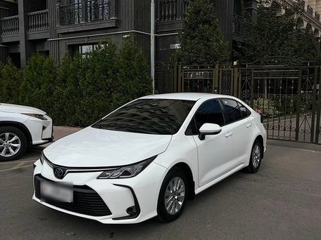 Toyota Corolla, 2021 — фото 1