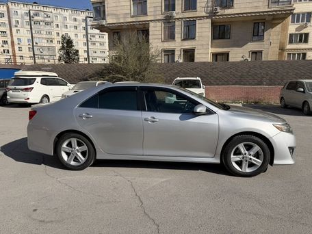 Toyota Camry, 2012 — photo 3