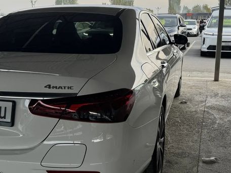Mercedes-Benz E-Класс, 2021 — 照片 7