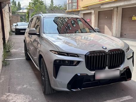BMW X7, 2023 — 照片 1