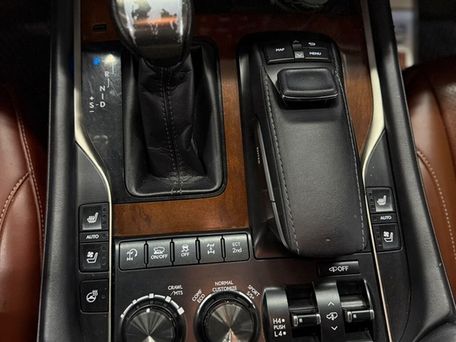 Lexus LX, 2018 — фото 11