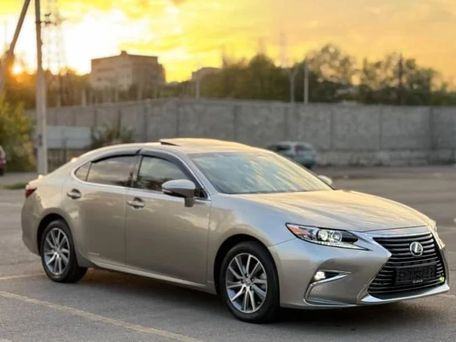 Lexus ES, 2017 — 照片 1
