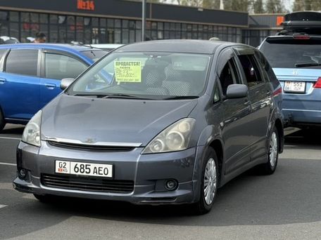 Toyota Wish, 2003 — сүрөт 1