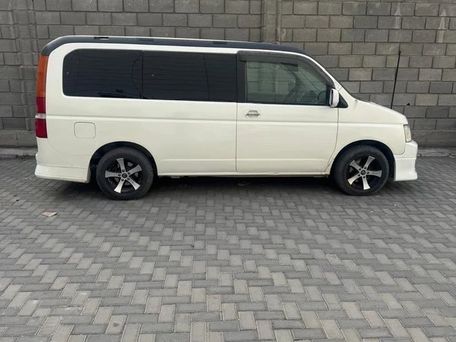 Honda Stepwgn, 2002 — photo 3