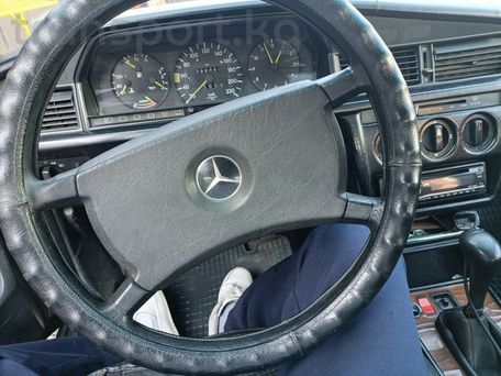 Mercedes-Benz 190 (W201), 1984 — фото 11