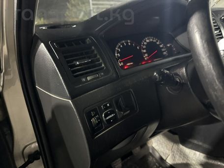 Toyota Corolla Verso, 2004 — сүрөт 9