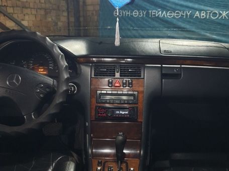 Mercedes-Benz E-Класс, 2000 — сүрөт 2