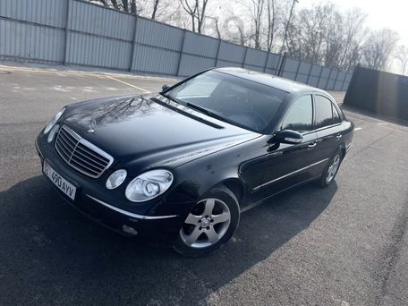 Mercedes-Benz E-Класс, 2003 — 照片 3