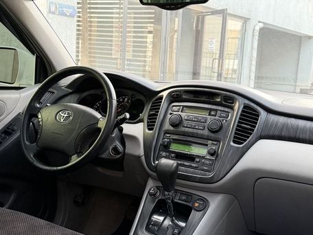 Toyota Highlander, 2004 — сүрөт 8