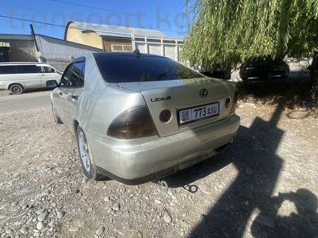 Lexus IS, 2002 — photo 3