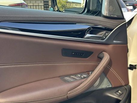 BMW 5 серии, 2022 — photo 7