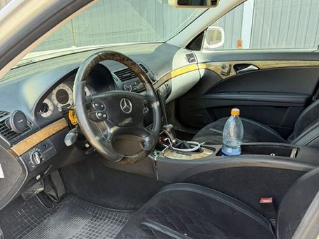Mercedes-Benz E-Класс, 2008 — 照片 4