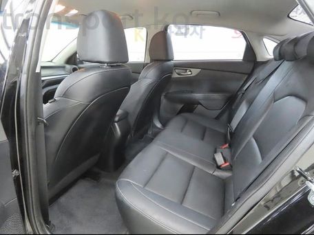 Kia K3, 2021 — photo 7