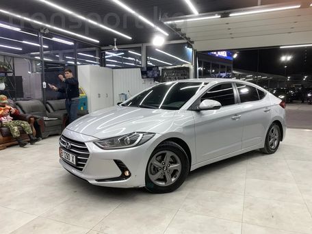Hyundai Avante, 2018 — сүрөт 5