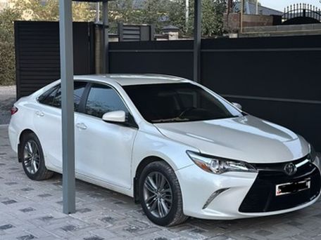 Toyota Camry, 2016 — photo 1