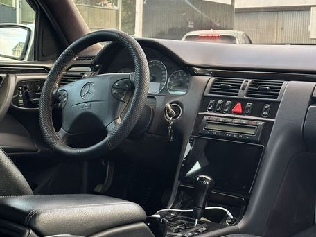 Mercedes-Benz E-Class, 1998 — photo 10