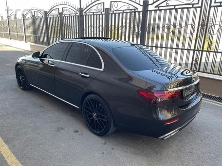 Mercedes-Benz E-Class, 2021 — photo 10