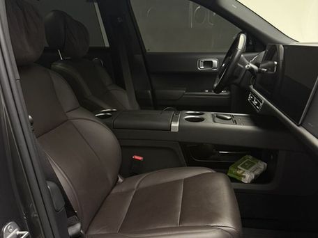 Li Auto (Lixiang) L9, 2023 — photo 11