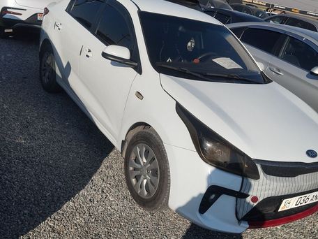 Kia Rio, 2018 — photo 4