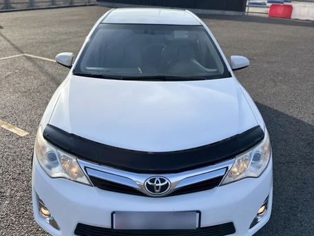 Toyota Camry, 2014 — photo 1