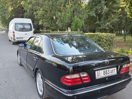 Mercedes-Benz E-Класс, 2000 — 照片 4