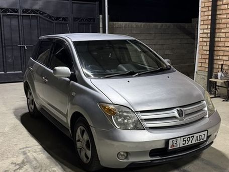 Toyota Ist, 2002 — 照片 1