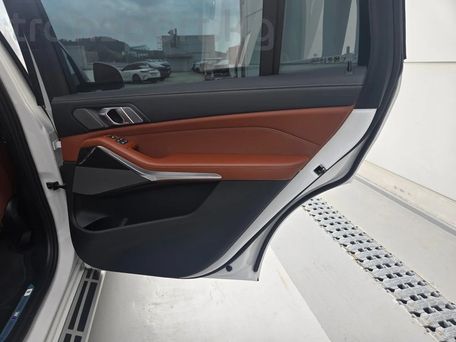 BMW X7, 2025 — 照片 13
