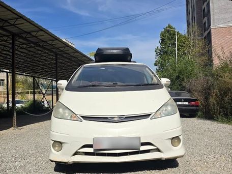 Toyota Estima, 2004 — 照片 2