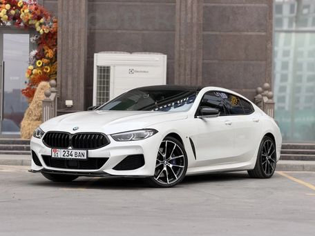 BMW 8 Series, 2019 — 照片 1