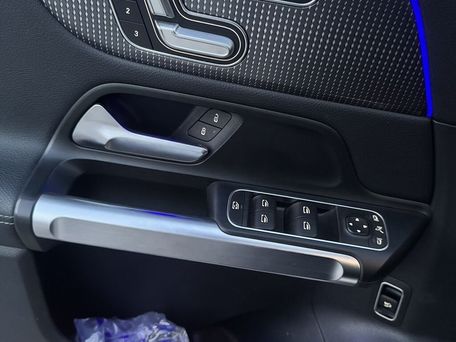 Mercedes-Benz EQB, 2022 — 照片 3