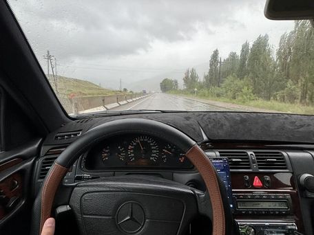 Mercedes-Benz E-Class, 1996 — photo 6
