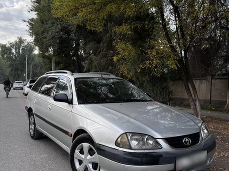 Toyota Avensis, 2001 — сүрөт 1