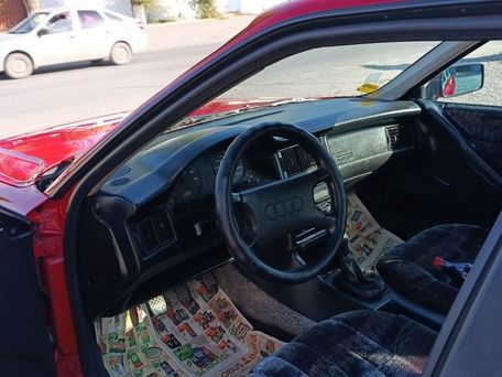 Audi 80, 1989 — 照片 9