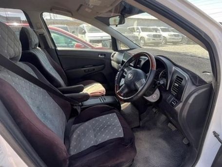 Toyota Wish, 2003 — сүрөт 2