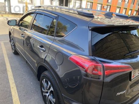 Toyota RAV4, 2017 — фото 4