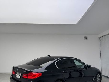 BMW 5 серии, 2019 — 照片 3