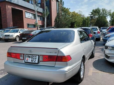 Toyota Camry, 2000 — сүрөт 6
