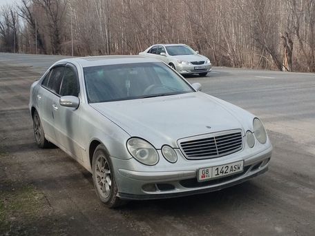 Mercedes-Benz E-Class, 2002 — photo 2